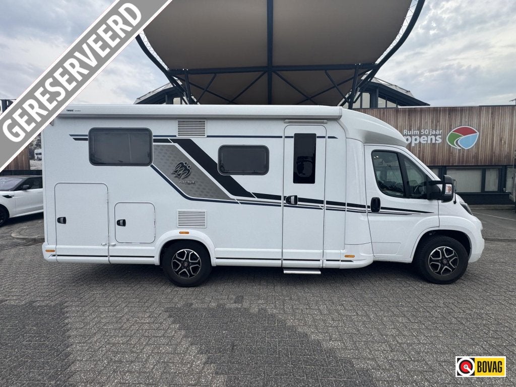 Knaus Sky TI 650 MEG Automaat !!, Caravans en Kamperen, Campers, Automaat, Chemisch toilet, Ringverwarming, Fiat