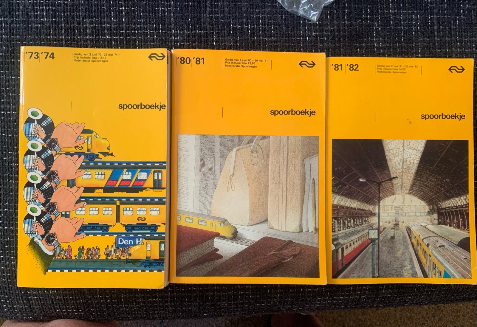Spoorboekjes NS 1973-1974, 1980-1981, 1981-1982, Ophalen of Verzenden, Zo goed als nieuw, Trein