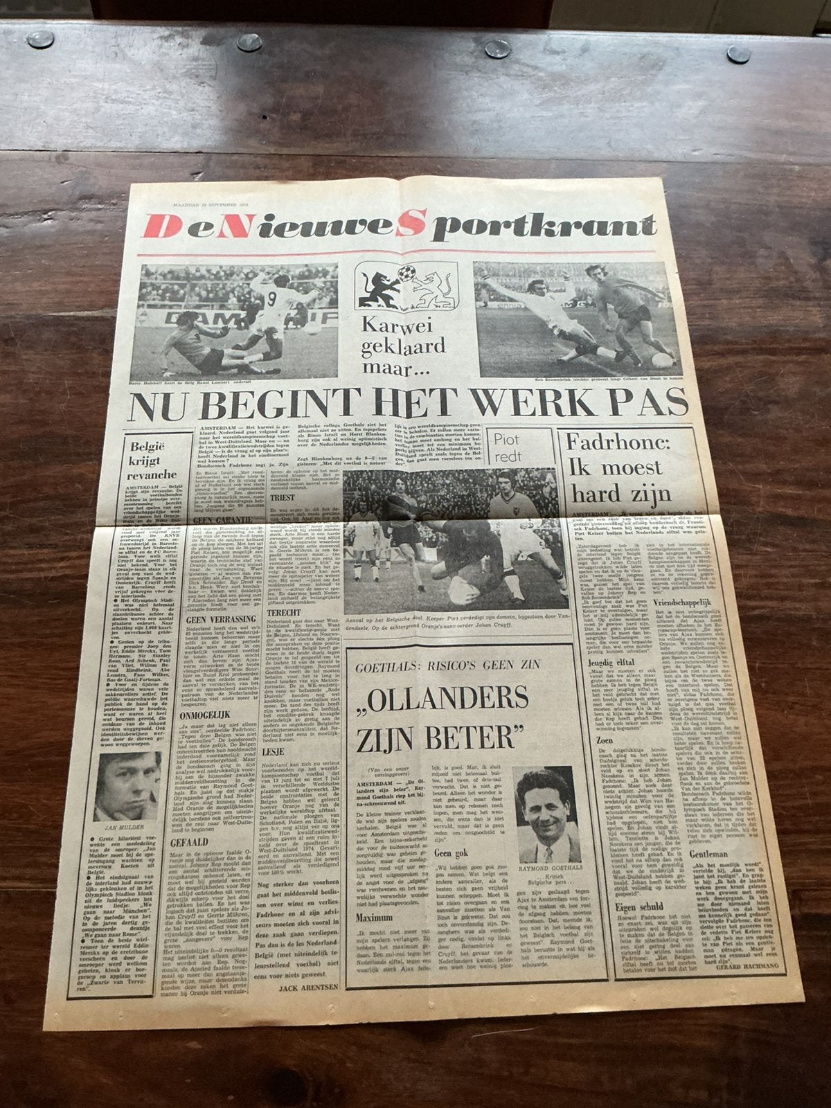 Voetbal krantenartikel kwal. WK 74 Nederland Belgie Cruijff, Ophalen of Verzenden, Knipsel(s)