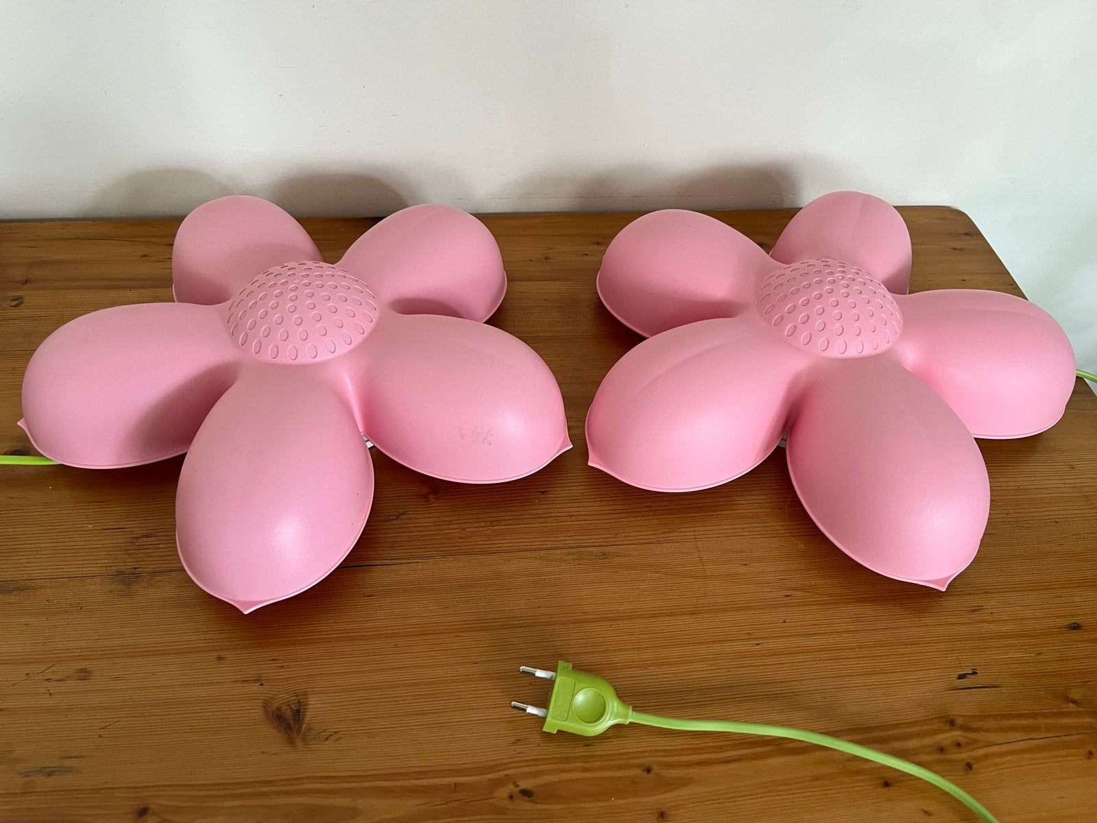 IKEA Smila Blomma  twee stuks wandlampen, Gebruikt, Overige merken, Ophalen of Verzenden, Ophangbaar