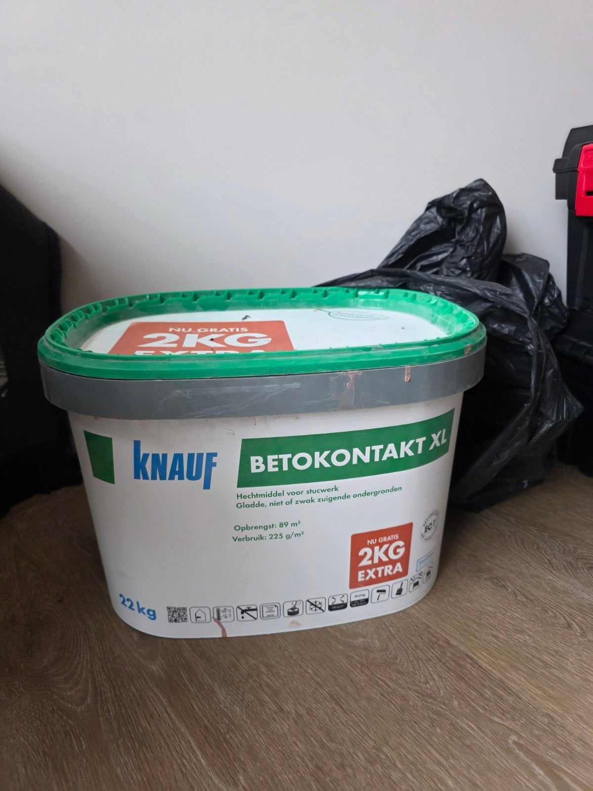 Knauf Betoncontact XL - 2/3 gevuld, 15 tot 20 liter, Ophalen, Zo goed als nieuw, Verf