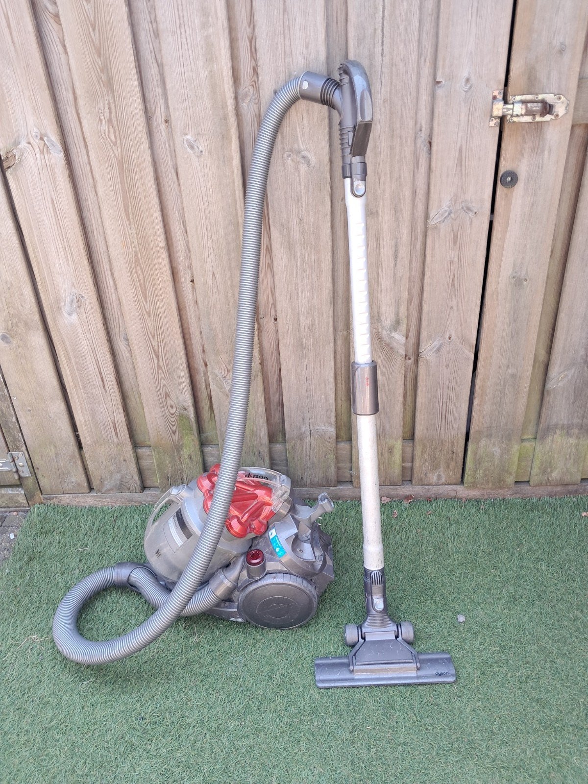 Dyson stofzuiger voor onderdelen., Witgoed en Apparatuur, Stofzuigers, Ophalen, Gebruikt, Dyson, Reservoir
