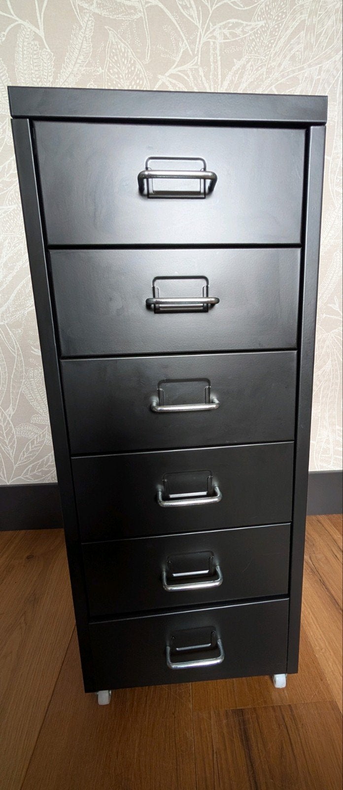 Ikea Helmer ladeblok op wielen, zwart, 28x69cm, Ophalen, Zo goed als nieuw