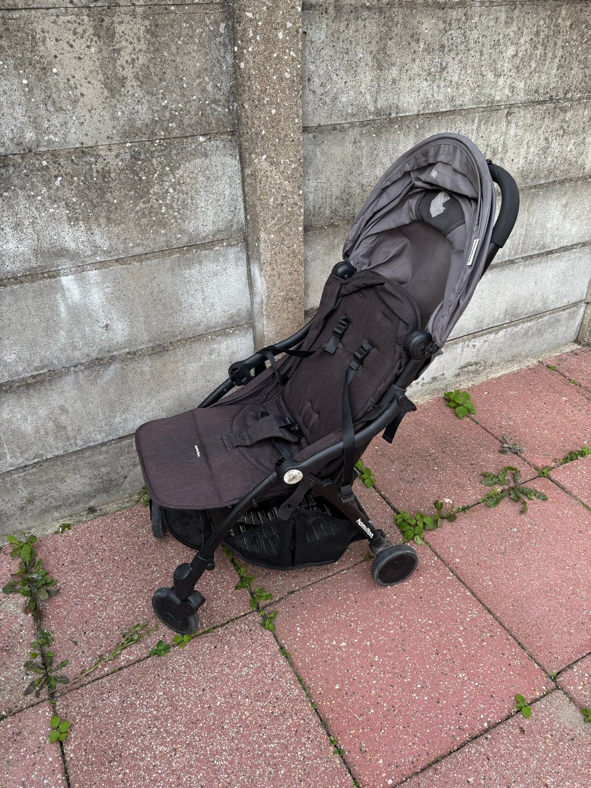 Compacte hamilton buggy - moet schoongemaakt worden, Ophalen, Gebruikt, Overige merken, Verstelbare rugleuning