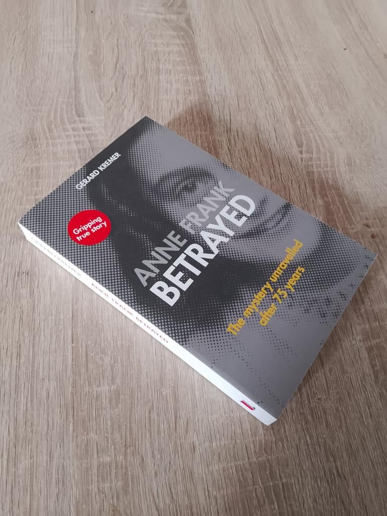Anne Frank Betrayed - Gerard Kremer (Engels), Ophalen of Verzenden, Zo goed als nieuw, Gerard Kremer, Overige