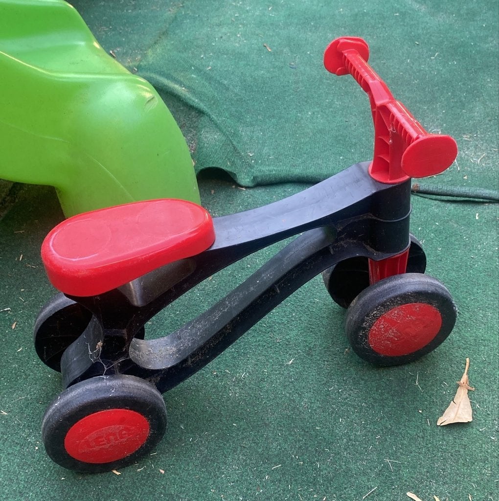 2 plastic loopfietsjes voor de allerkleinste, Ophalen of Verzenden, Gebruikt, Loopfiets