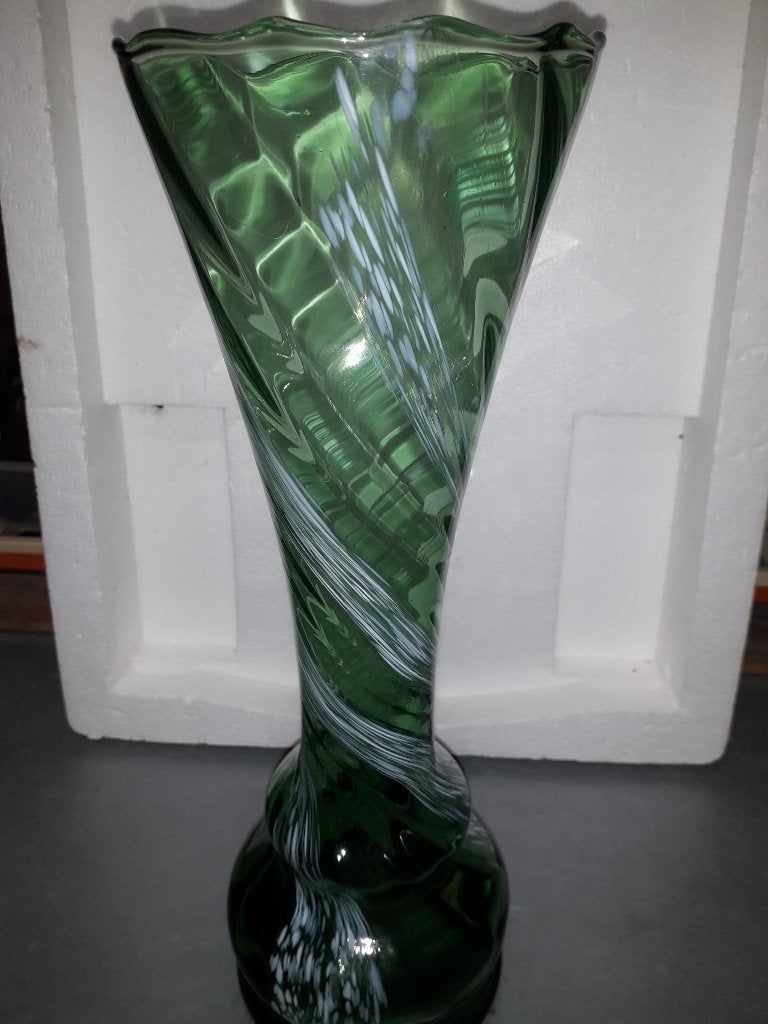 PRACHTIGE OUDE GROENE GLAZEN VAAS in PERFECTE ST hoog 30 cm, Ophalen of Verzenden