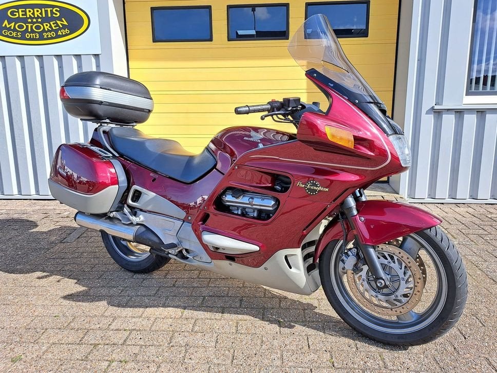 HONDA ST 1100 PAN EUROPEAN (bj 1995), Motoren, HONDA, 4 cilinders, Bedrijf, Onbekend