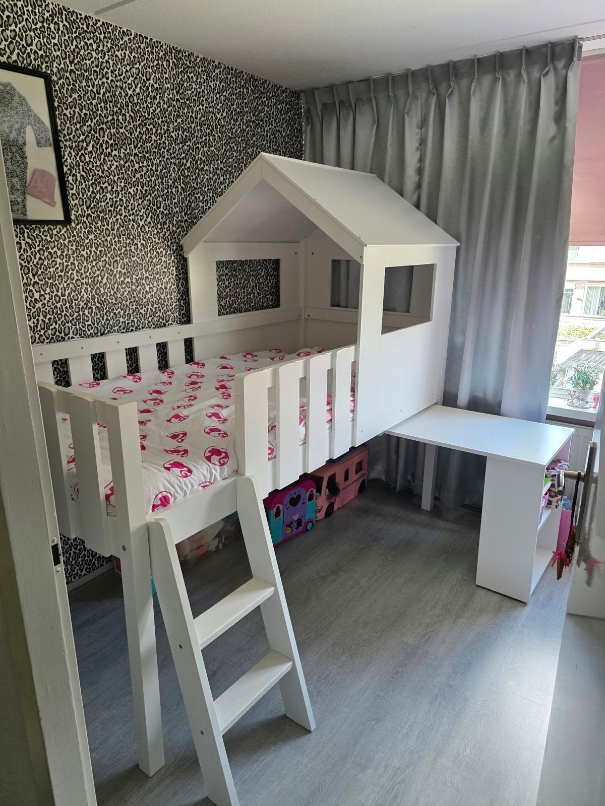 JYSK Bakkhuse Hoogslaper met Bureau en Huisje, Ophalen, Gebruikt, 100 cm of meer, Hoogslaper of Stapelbed