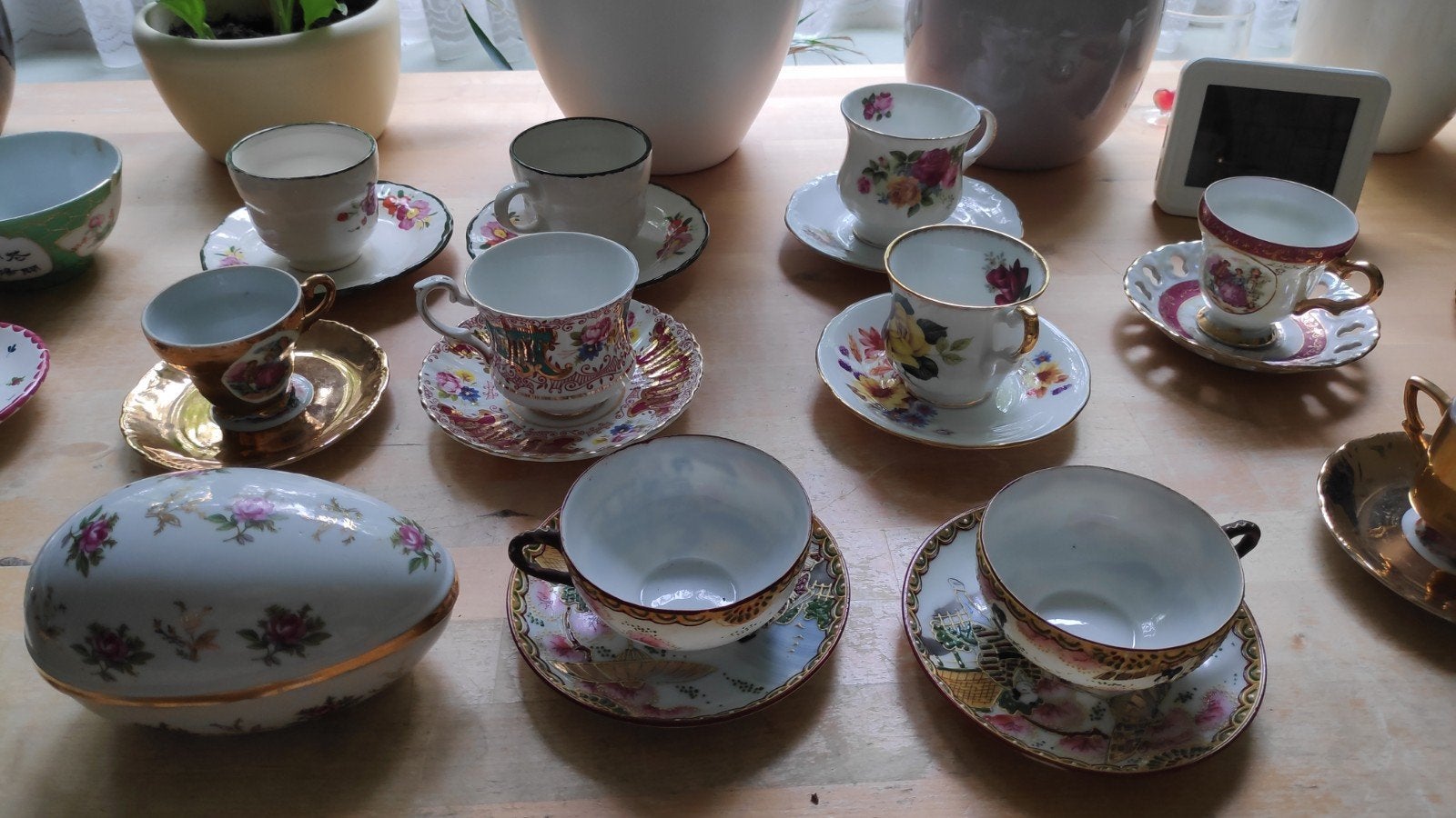 Japans, Chinees en Italiaans porselein kopjes en schotels, Ophalen of Verzenden