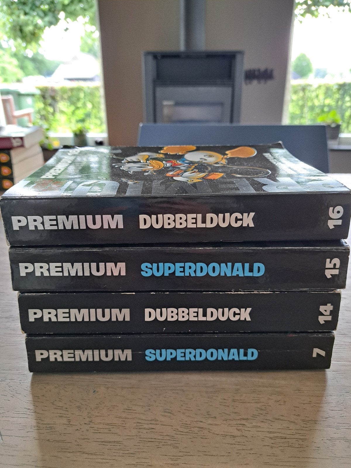 Donald Duck Premium Superdonald nr 7, Meerdere stripboeken, Ophalen of Verzenden, Gelezen, Walt Disney