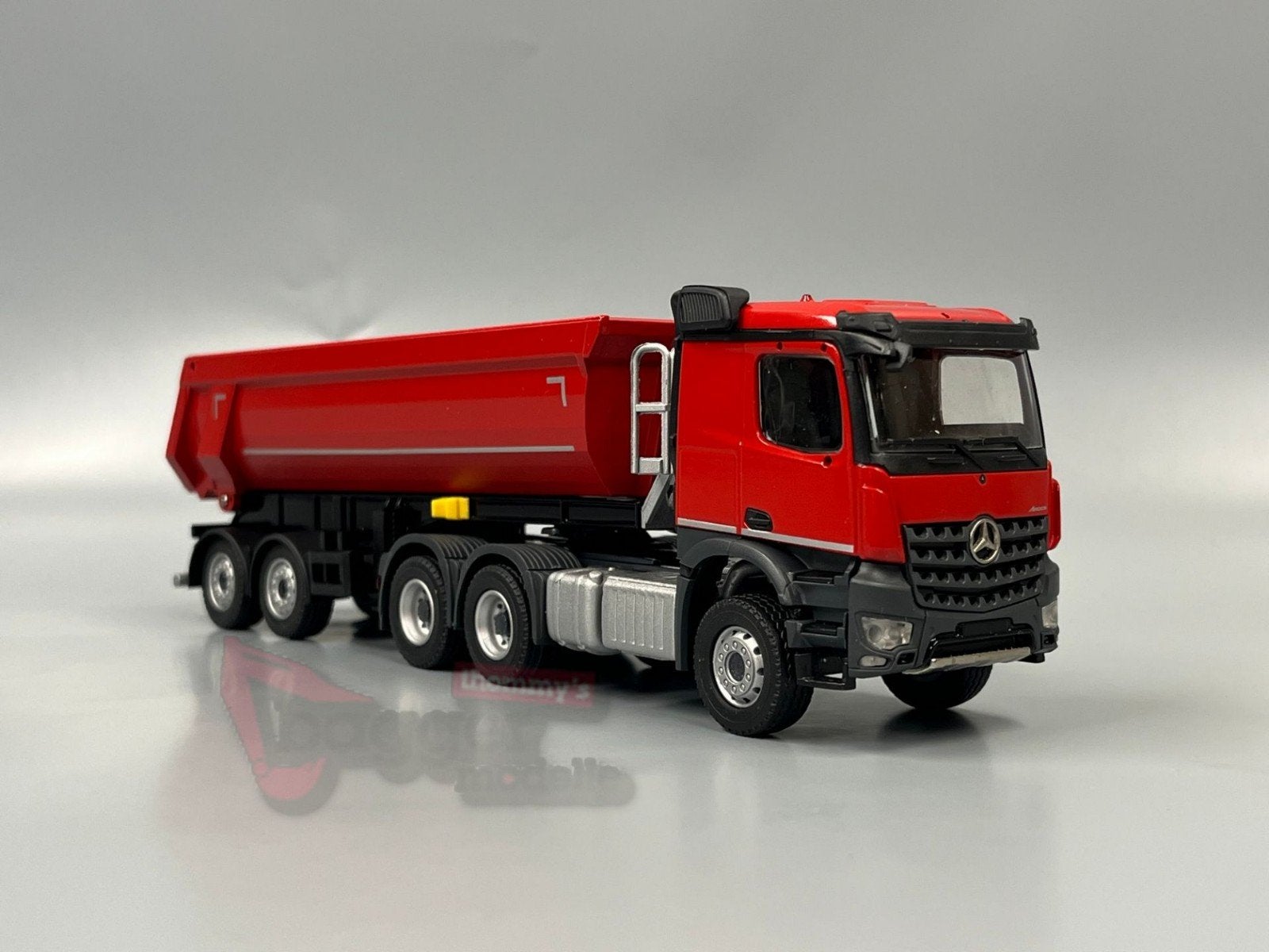Mercedes-Benz Arocs 6x4 mit Schwarzmüller Rundmuldenaufliege, Ophalen of Verzenden, Nieuw, Bus of Vrachtwagen, Conrad