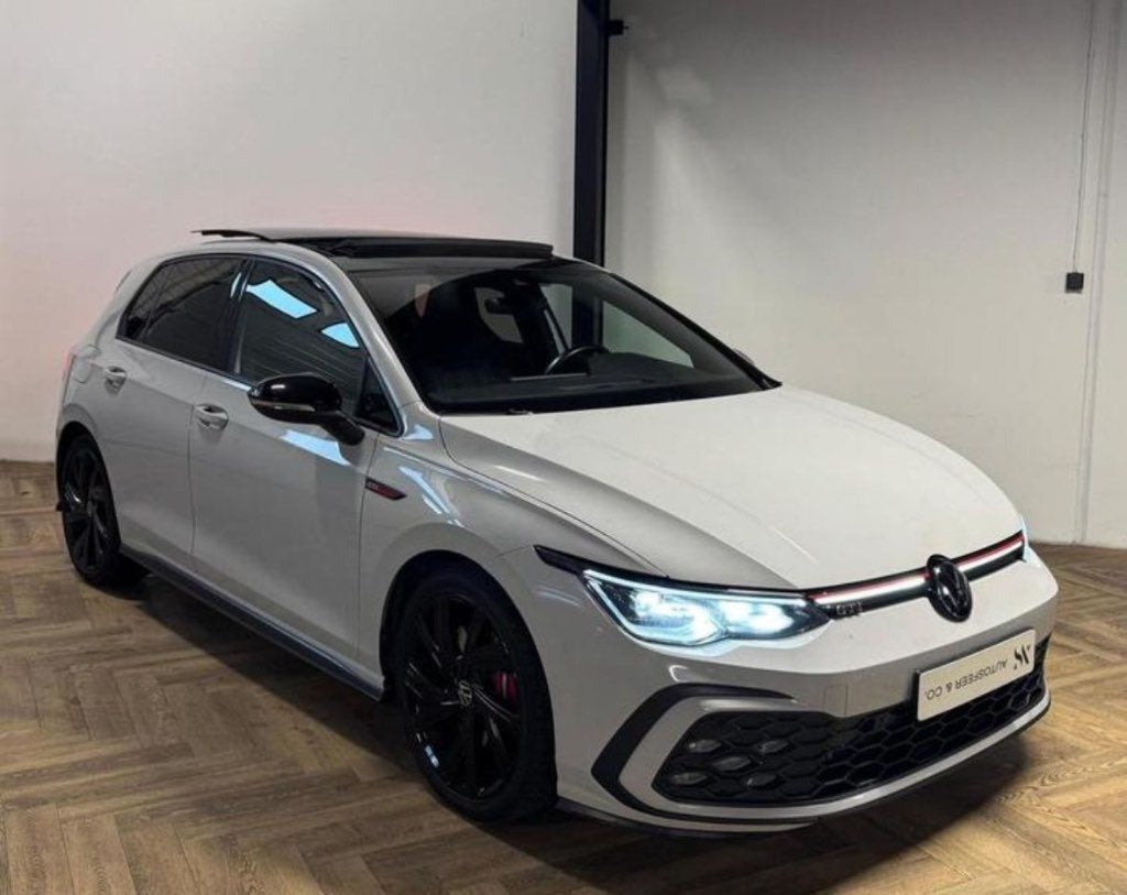 Volkswagen Golf 8 GTI 2.0 TSI DSG Full Option Panorama 2023, Euro 5, Zwart, 4 cilinders, 1984 cc
