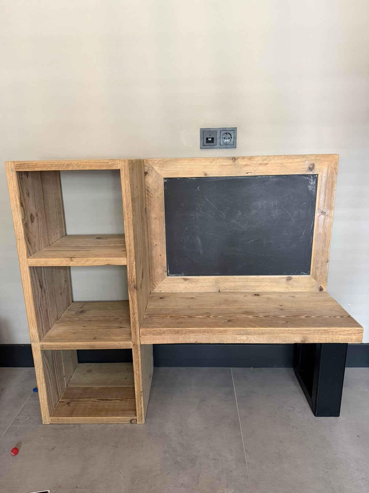 Steigerhout speelbankje met krijtbord, Ophalen of Verzenden, Zo goed als nieuw