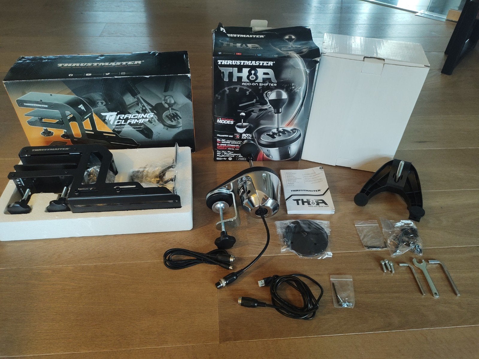 Thrustmaster TH8A Shifter & T-Racing Clamp, Ophalen, Zo goed als nieuw, Shifter, Thrustmaster