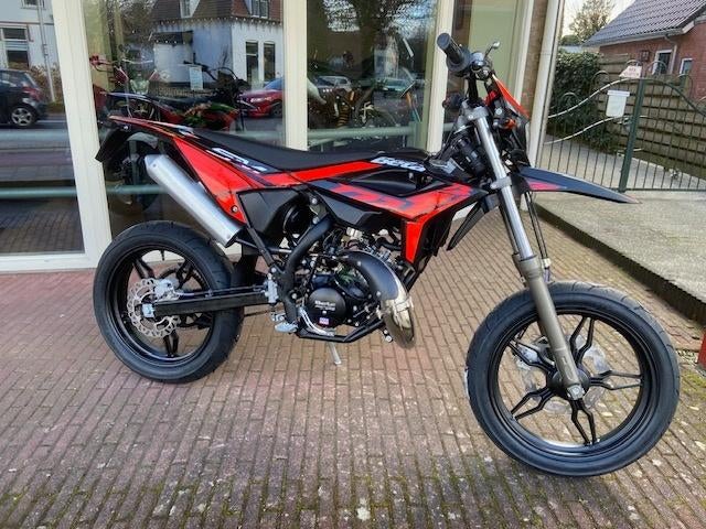 Beta rr motard nieuw, Fietsen en Brommers, Brommers | Tomos, Nieuw, Overige modellen, Maximaal 45 km/u, Ophalen of Verzenden