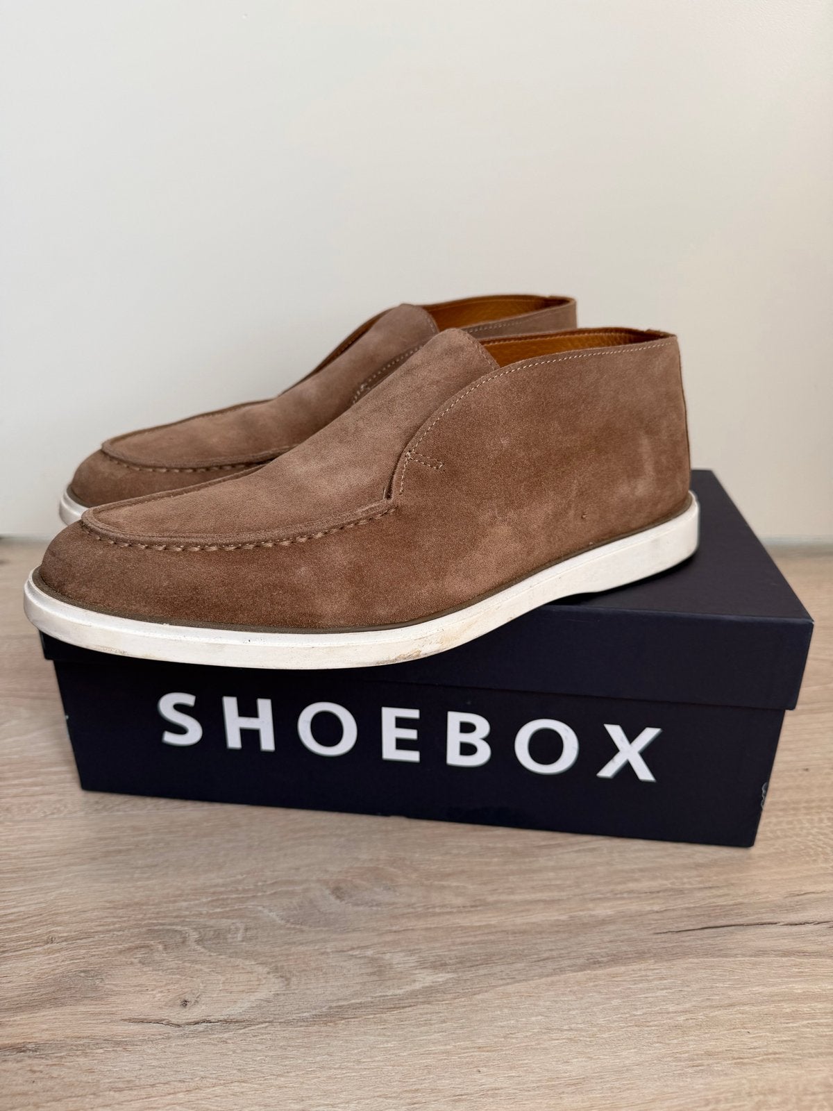 Society schoenen - Bruine suède loafers maat 44, Ophalen of Verzenden, Zo goed als nieuw, Bruin, Loafers