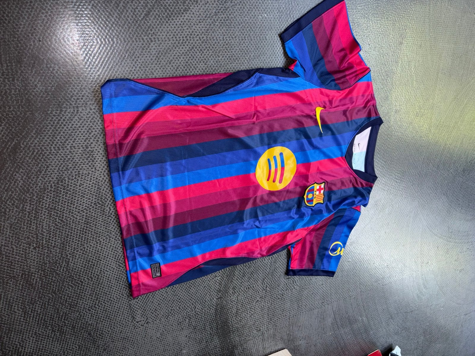 FC Barcelona Lamine Yamal shirt 26/27, Maat M, Ophalen of Verzenden, Nieuw, Shirt