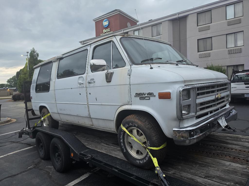 Chevrolet Chevy Van