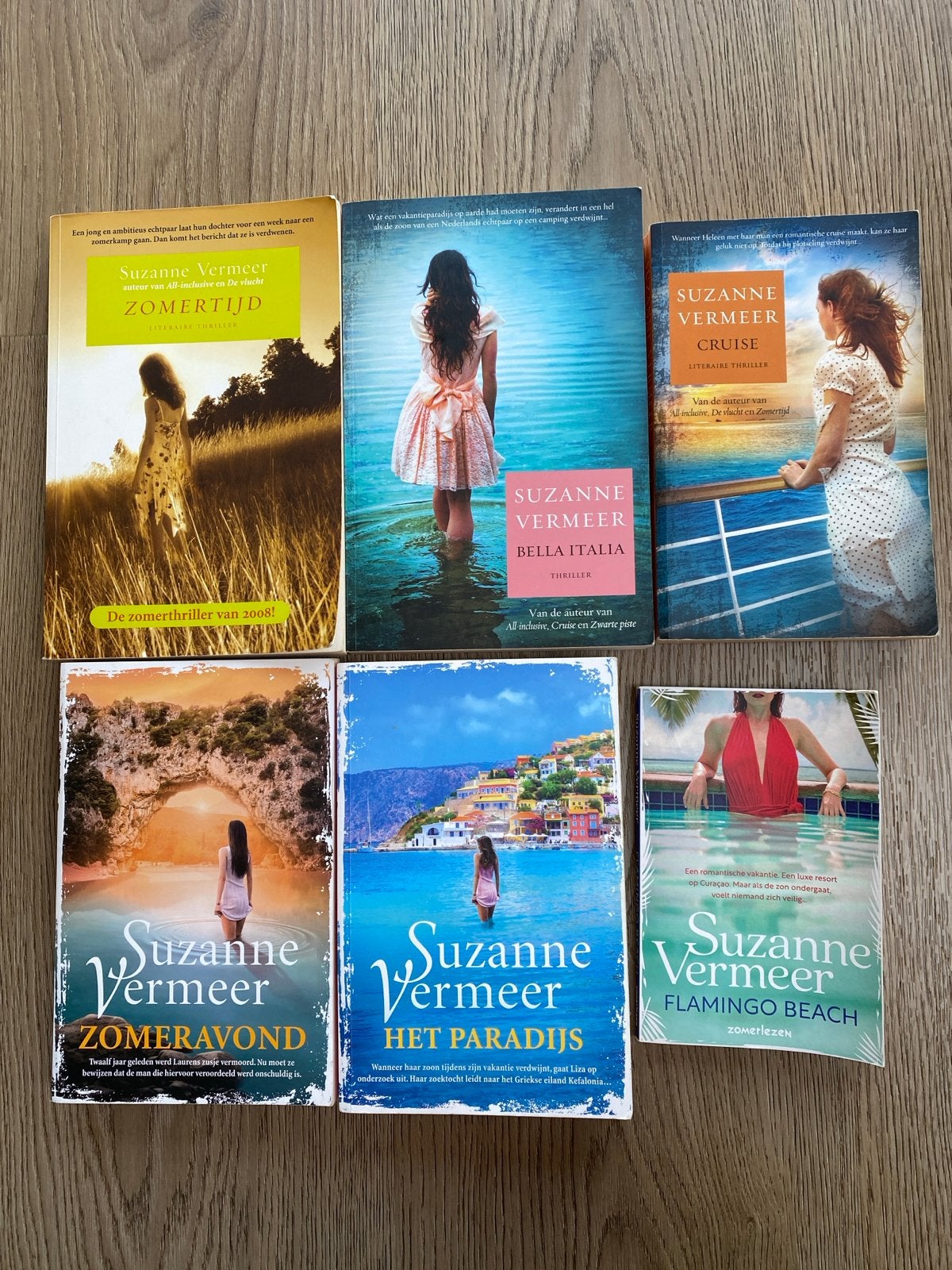 6 Suzanne Vermeer boeken: Zomertijd, Bella Italia, Cruise e., Ophalen of Verzenden, Gelezen