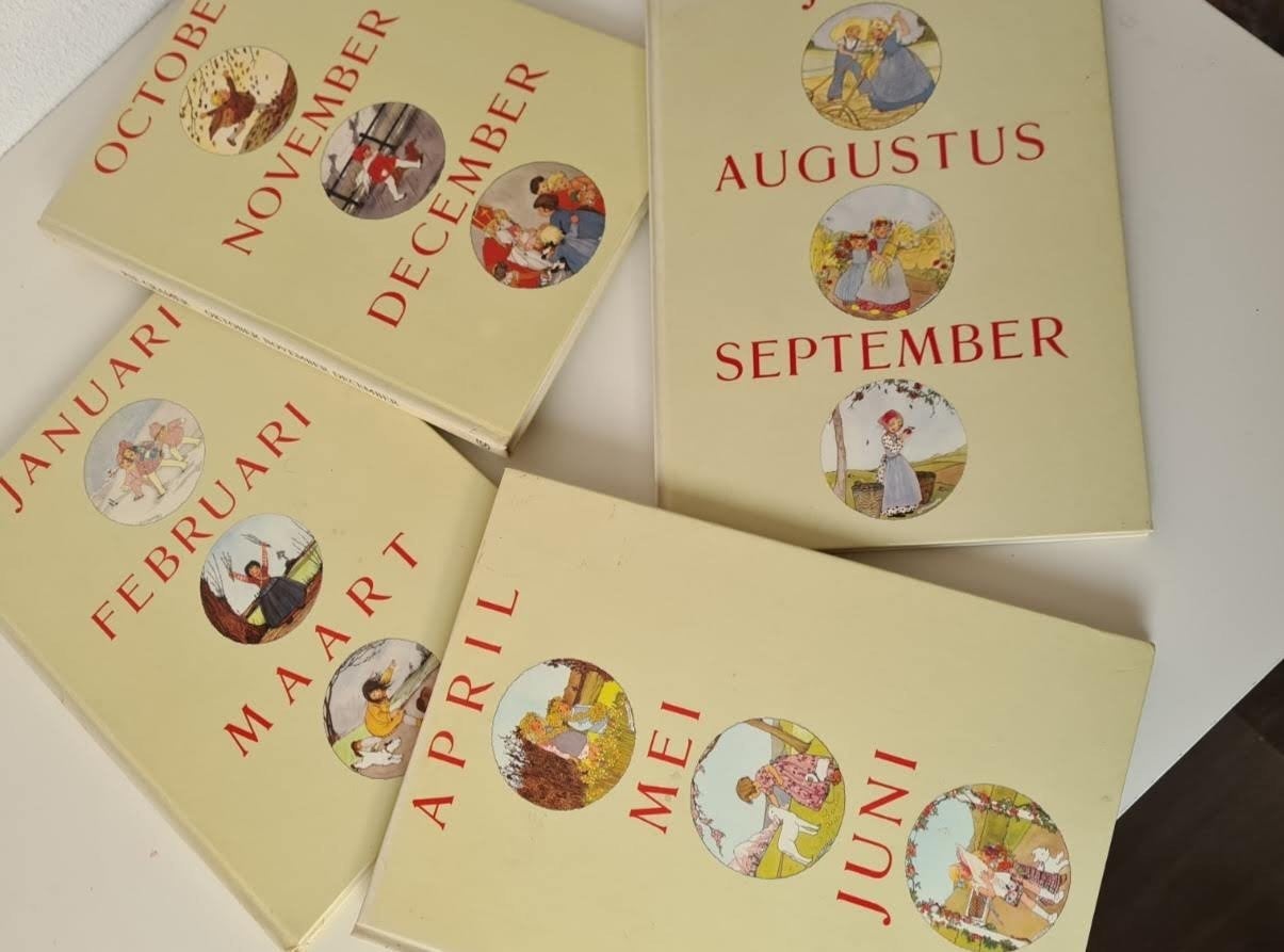 Tekeningen en versjes van Rie Cramer maanden, Ophalen of Verzenden, Zo goed als nieuw, Rie Cramer, Prentenboek