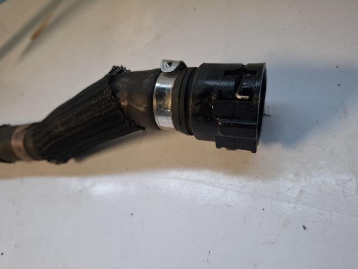 Radiateurslang van een Alfa Romeo Stelvio, Gebruikt, -, Verzenden, -