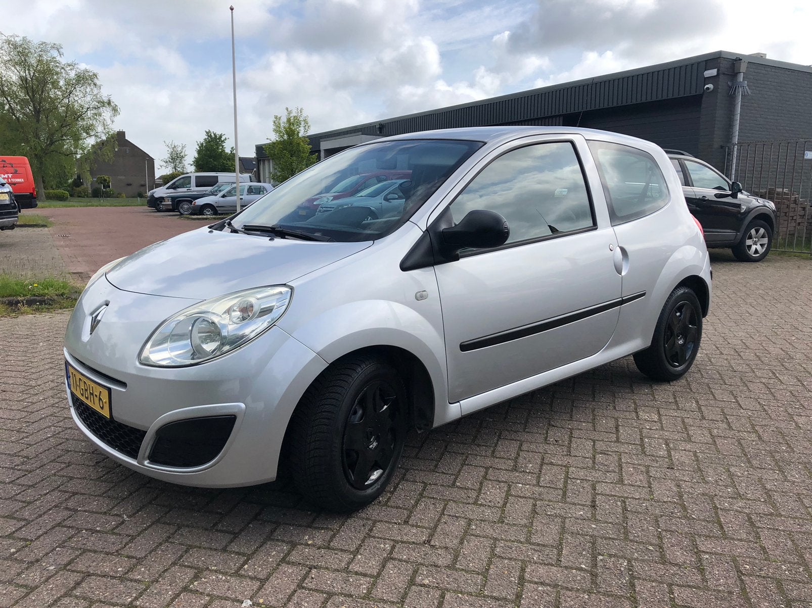 Renault Twingo 1.1 2008 Grijs INRUIL MOGELIJK, Auto's, Renault, Particulier, Twingo, ABS, Airbags, Airconditioning, Alarm, Bluetooth