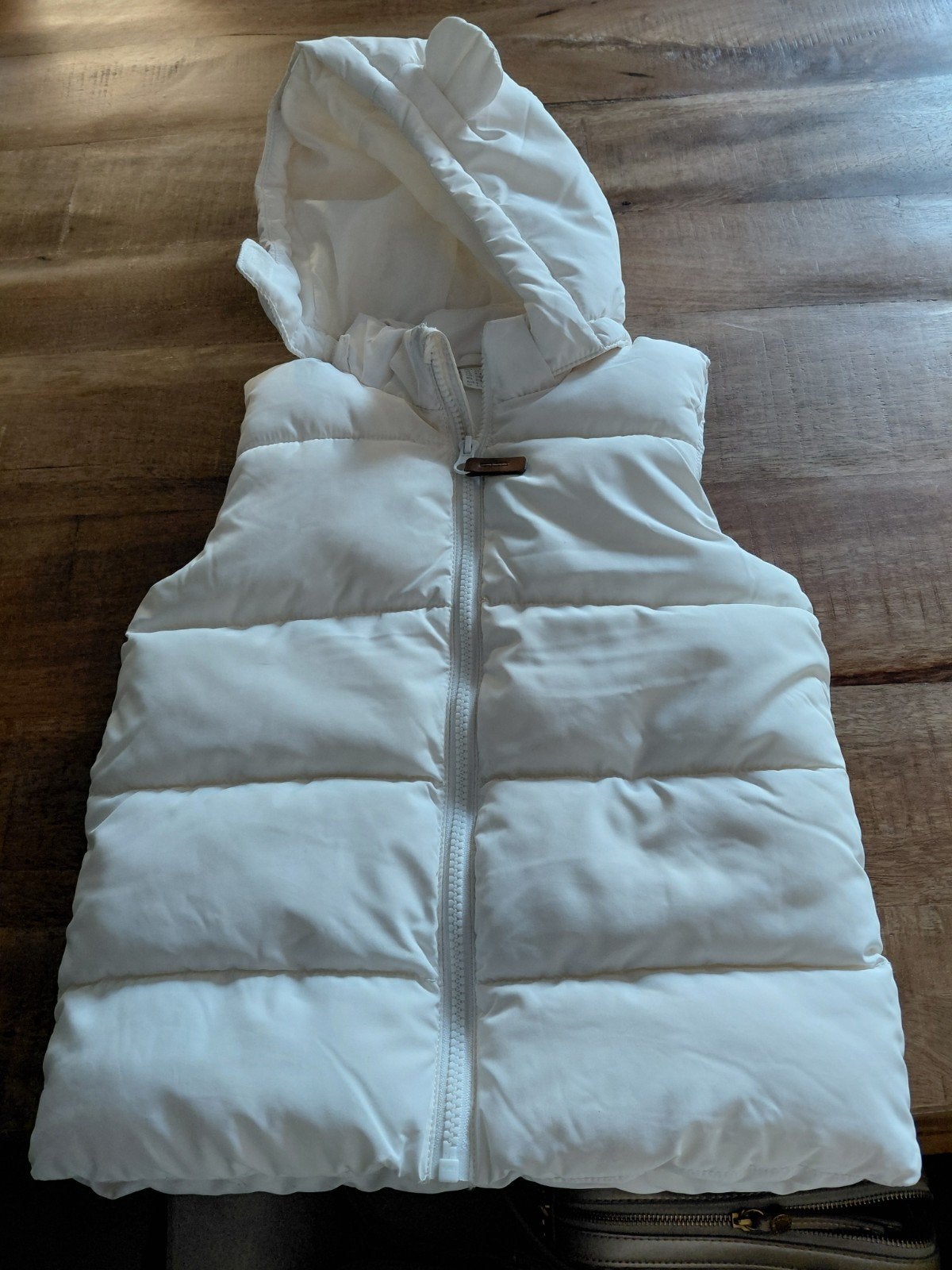 H&M Bodywarmer Wit Maat 104, Ophalen of Verzenden, Zo goed als nieuw, H&M, Jongetje of Meisje
