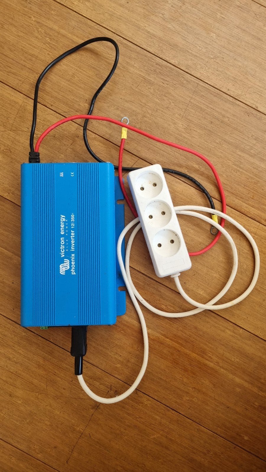 Victron Phoenix Inverter 12/350 - 220V Omvormer, Ophalen of Verzenden