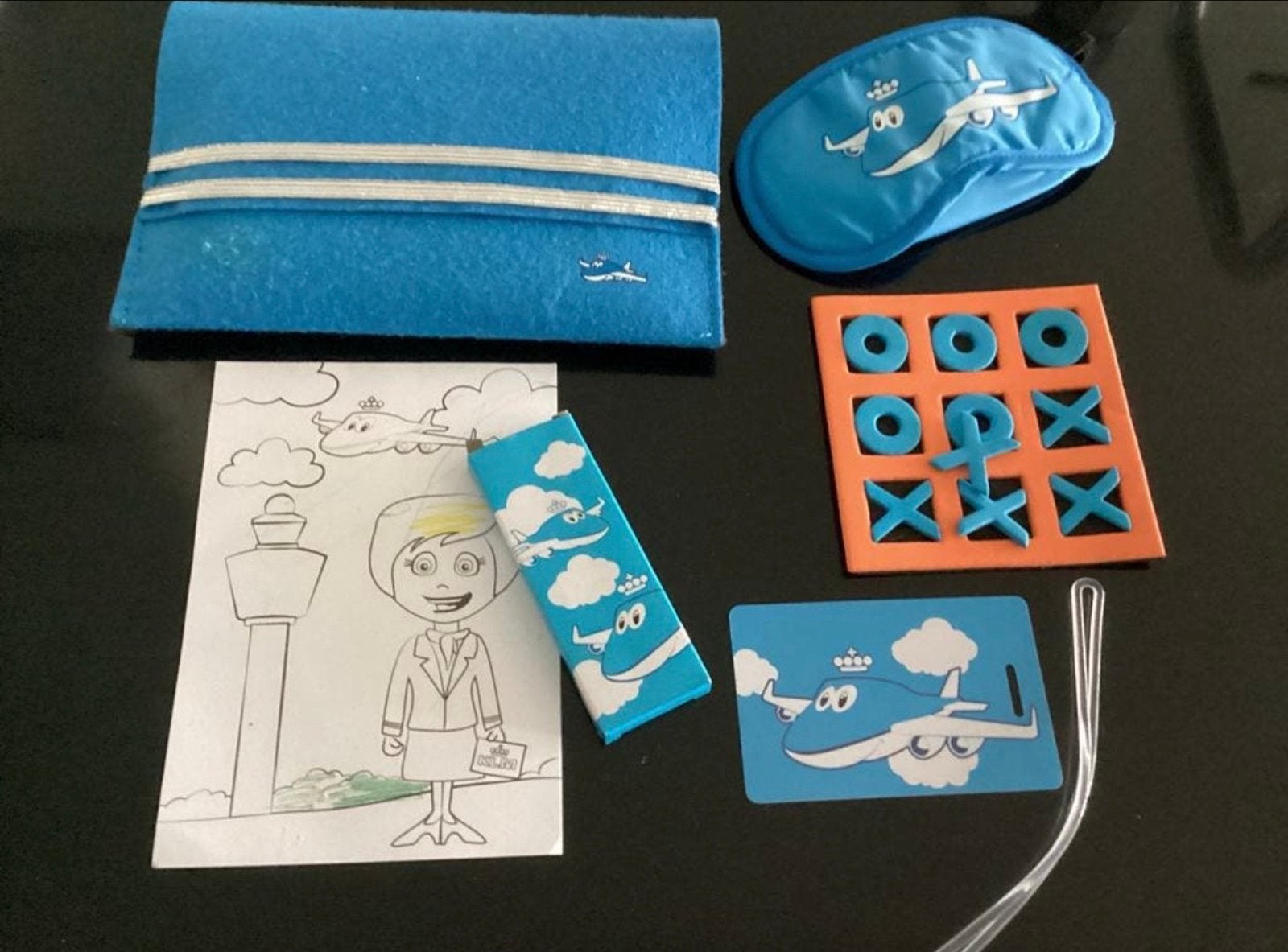 KLM Junior Paspoort Mapje met Inhoud - Vliegtuig Speelset, Ophalen of Verzenden, Nieuw