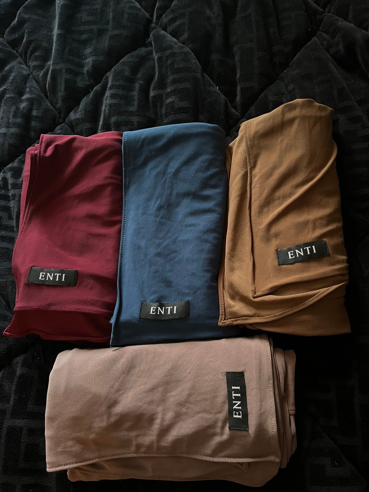 Verschillende hoofddoeken | Byenti | ENTI | Hijab, Ophalen, Nieuw, Maat 46/48 (XL) of groter, Sjaal