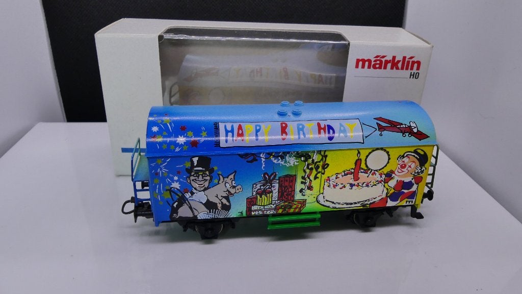 Märklin H0 goederenwagon koelwagon HAPPY BIRTHDAY ovp, Wisselstroom, ., Wagon, Ophalen of Verzenden