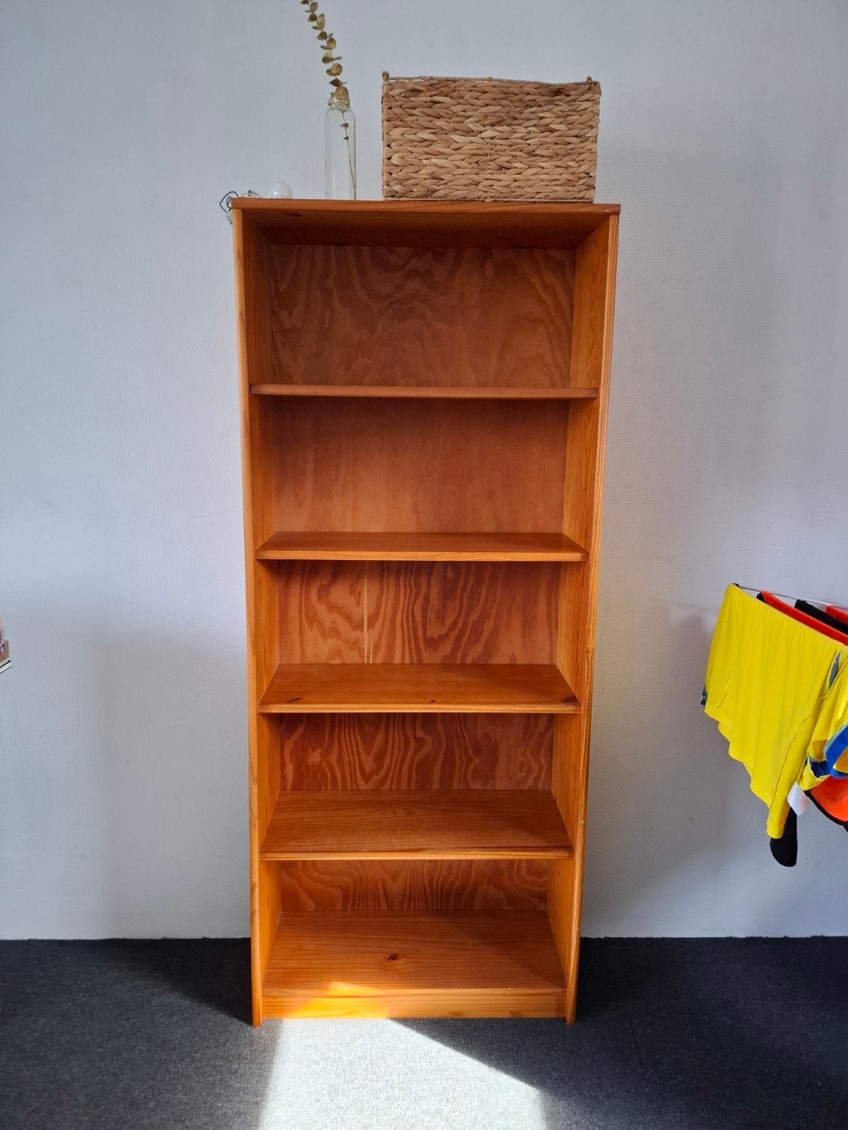 boekenkast gratis  184 hoog, 77 breed, 32 diep (cm), Ophalen, Met plank(en), Gebruikt, 50 tot 100 cm