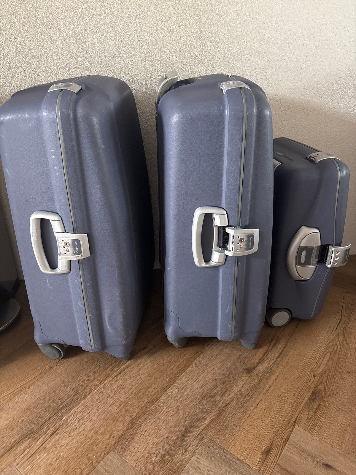 Set lichtgewicht Samsonite hardcase koffers met wieltjes, Ophalen, Gebruikt, Hard kunststof, 45 tot 55 cm