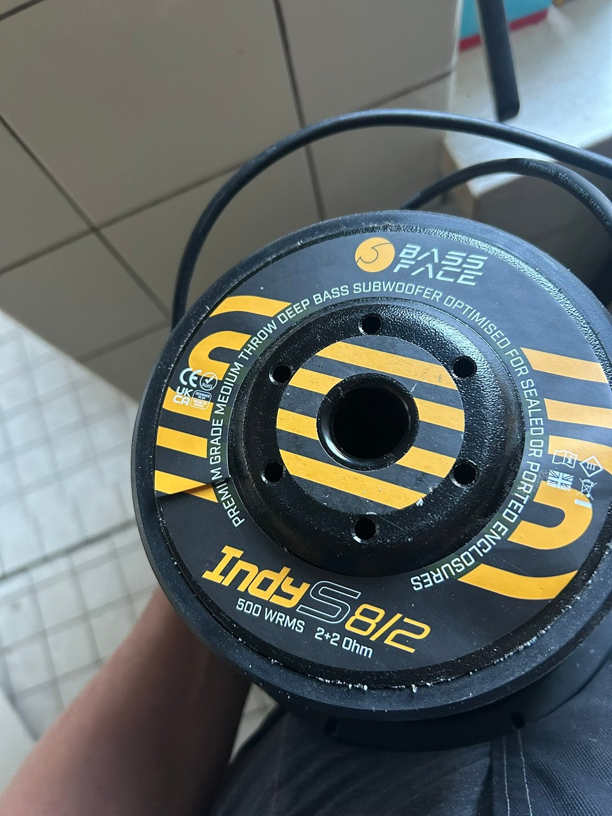 Te leuke 8 inch subwoofer.  bass face indy s8/2r, Ophalen