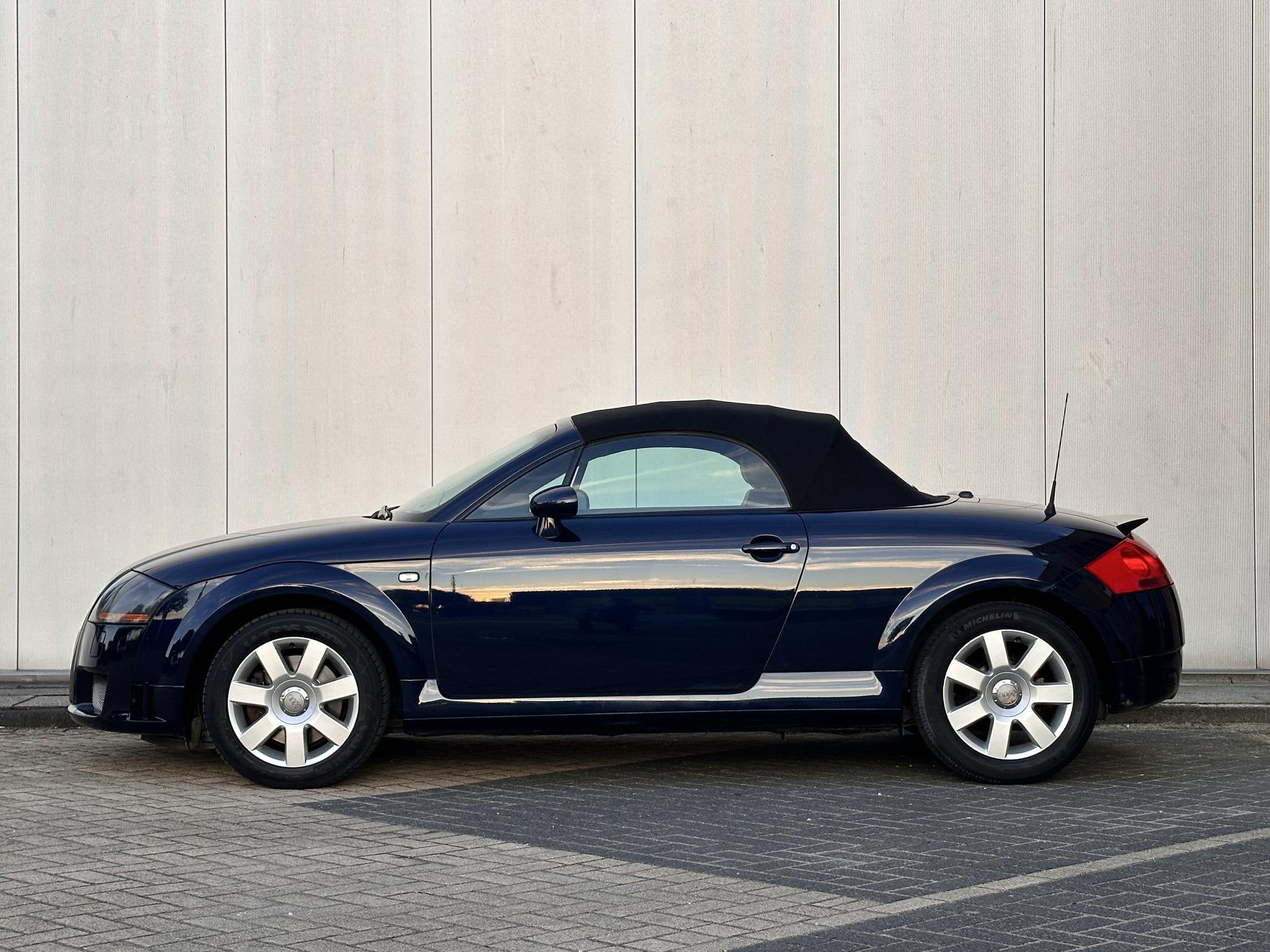 Audi TT Roadster 1.8 5V Turbo l NL Auto l NAP l Cabrio l Lee, Auto's, Audi, Voorwielaandrijving, TT, Gebruikt, Zwart