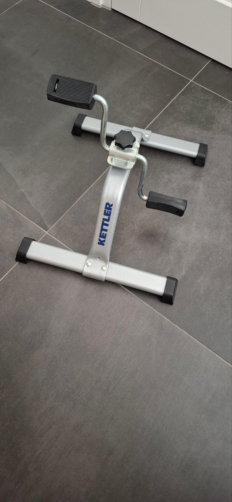 Kettler hometrainer - Zo goed als nieuw, Sport en Fitness, Ophalen, Zo goed als nieuw, Metaal, Hometrainer