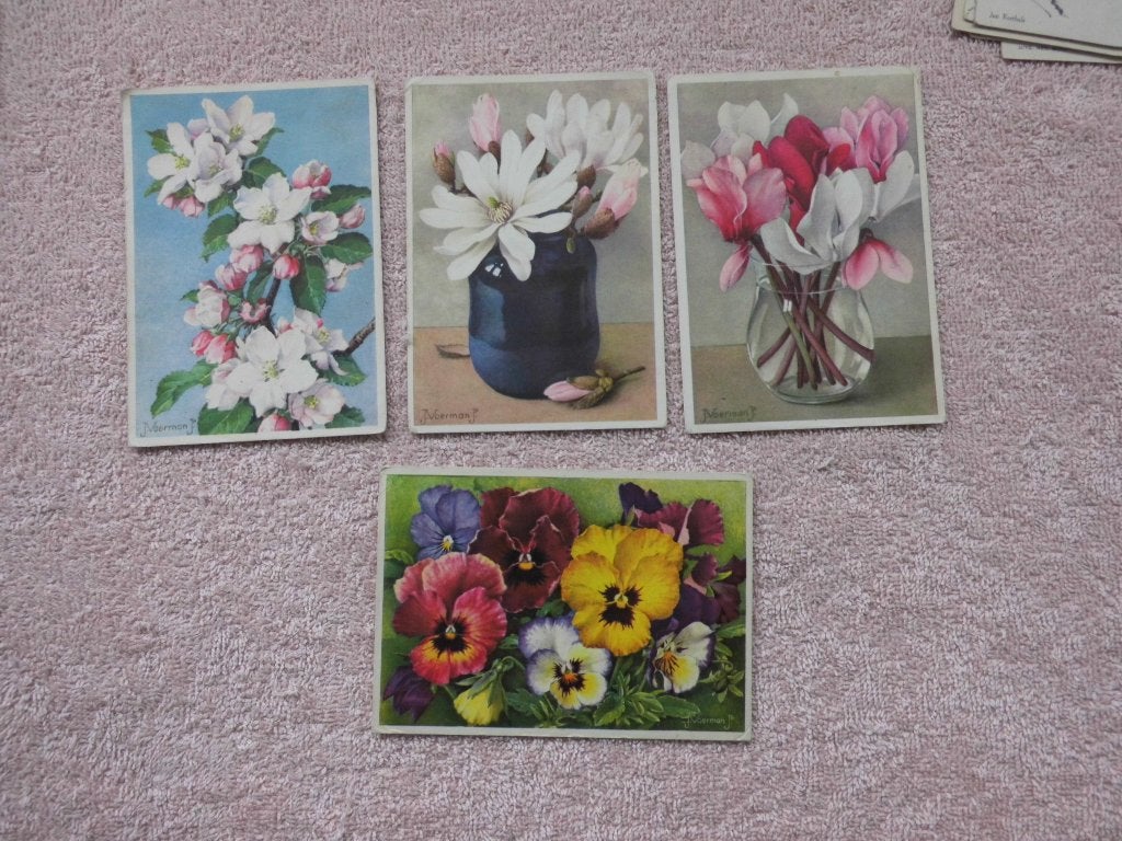 4 Oude Ansichtkaarten met Bloemen - J. Voerman Jr, Ophalen of Verzenden, Voor 1920, Gelopen, Natuur