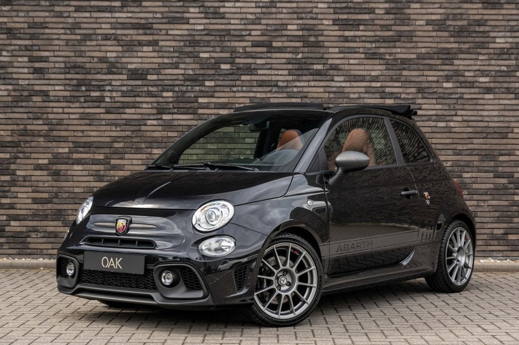 Fiat 500C 1.4 T-Jet Abarth 595 Competizione | Sabelt | Beats, 12 maanden, 15 km/l, Euro 6, 4 cilinders