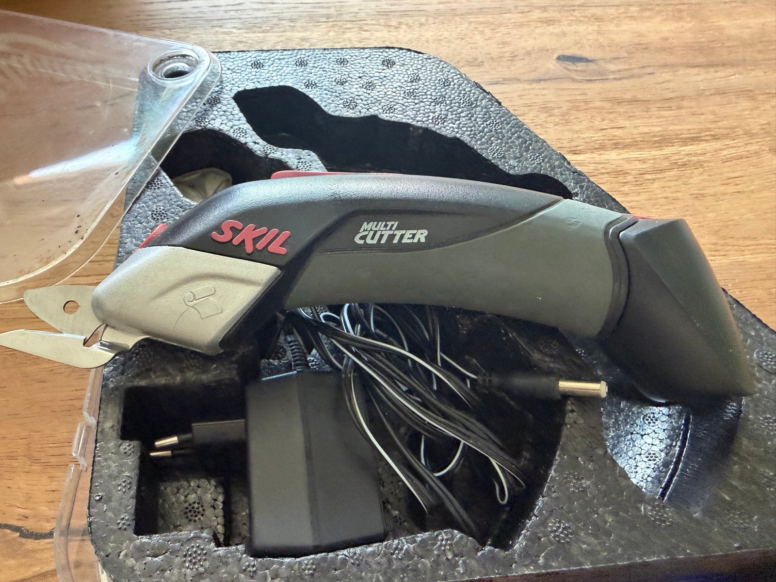 SKIL Multi Cutter - Handig en Veelzijdig Snijgereedschap, Ophalen of Verzenden, Zo goed als nieuw, Snijgereedschap, Overige merken