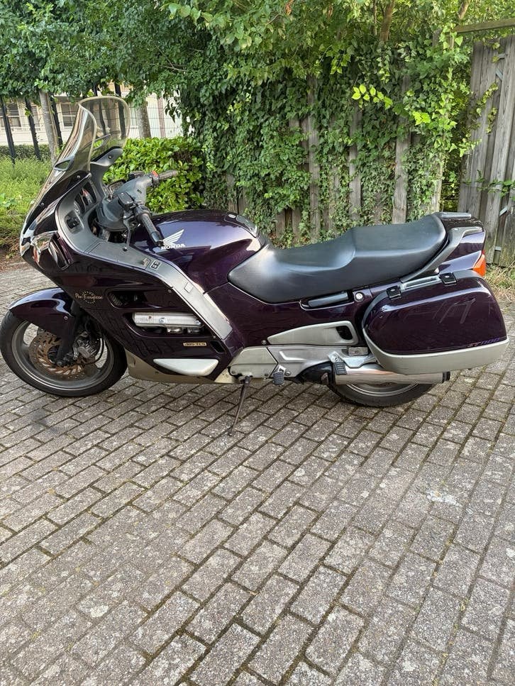 Honda Pan-European 1995 V4 - Zeer lage kilometerstand!, Motoren, 4 cilinders, Gebruikt, Particulier, Meer dan 35 kW