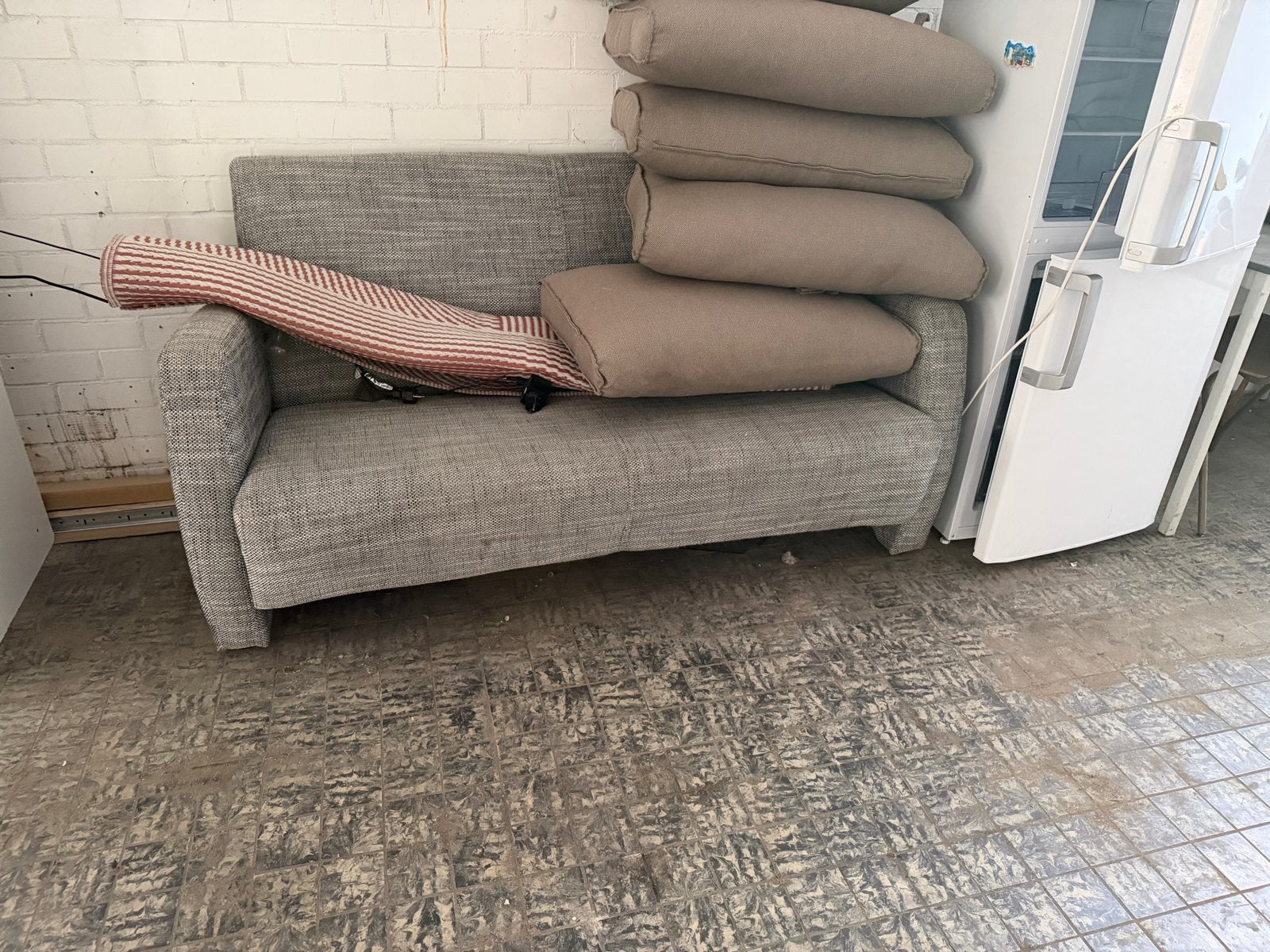Comfortabele tweezitsbank - Grijs, 170x80cm, Ophalen, Gebruikt, 150 tot 200 cm, Tweepersoons