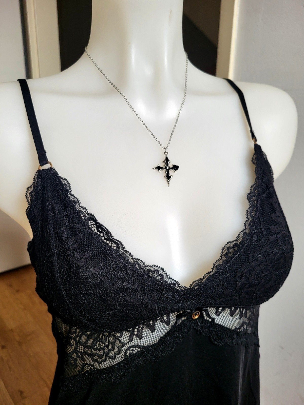 Vintage-stijl Chique Zwarte Slipdress doorschijnende kant, Kleding | Dames, Hunkemöller, Ophalen of Verzenden, Zwart, Nachtkleding