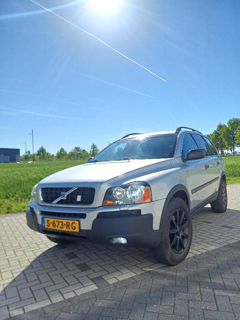 Volvo XC90 2.5T Volledig onderhouds historie!, Zwart, 2521 cc, Vierwielaandrijving, 750 kg