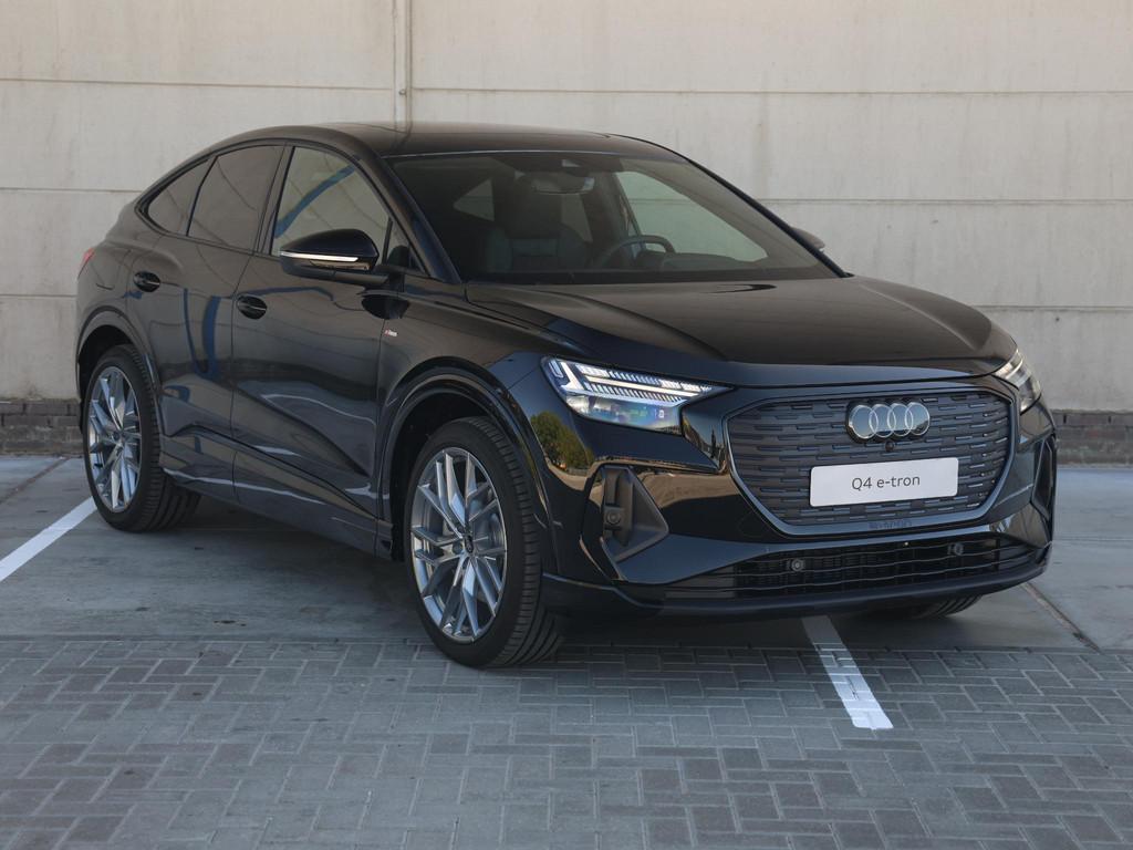 Audi Q4 Sportback e-tron S edition Competition 45 82 kWh | 2, Auto's, Audi, Automaat, Zwart, 82 kWh, 2135 kg