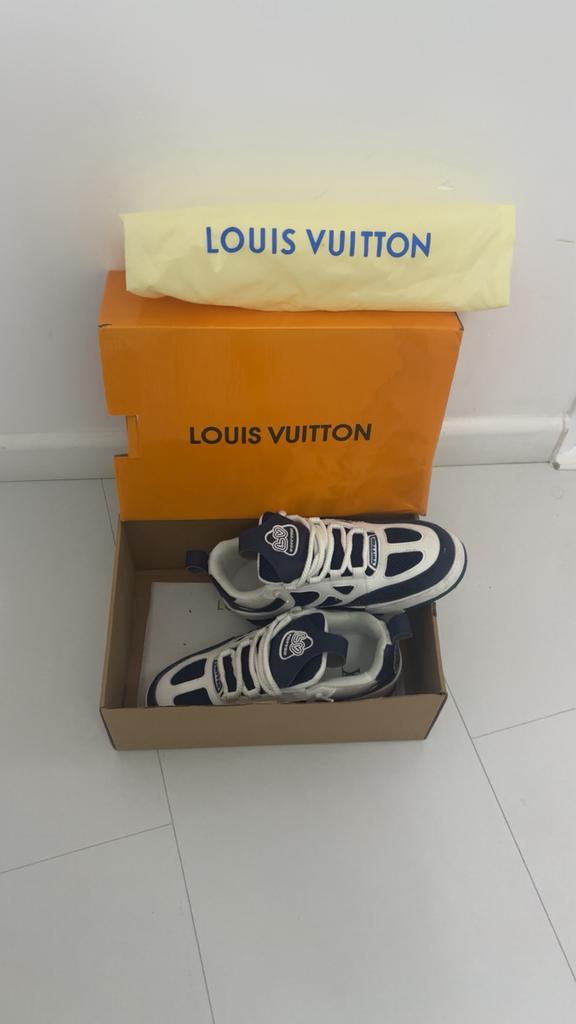 Louis Vuitton schoenen een keer gedragen, Ophalen, Zo goed als nieuw, Blauw, Sneakers of Gympen