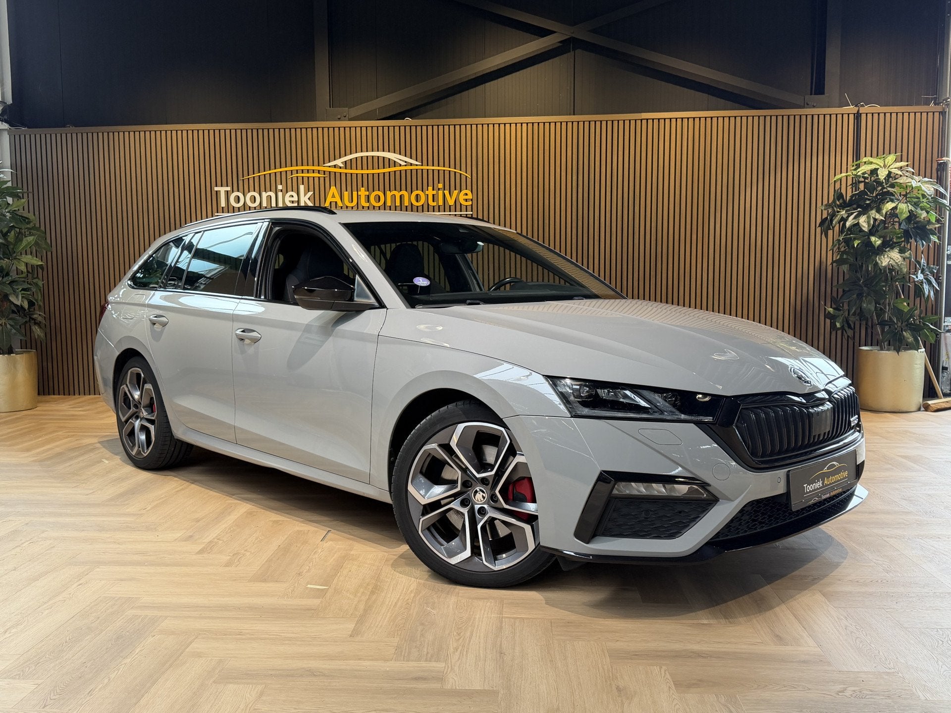 Skoda Octavia Combi 2.0 TSI iV RS panoramadak | voorzien van, Auto's, 15 km/l, Gebruikt, 4 cilinders, 1600 kg