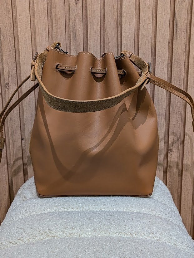Becksondergaard - Leren bucketbag - Nieuw €225, Bruin, Nieuw, Ophalen of Verzenden, X