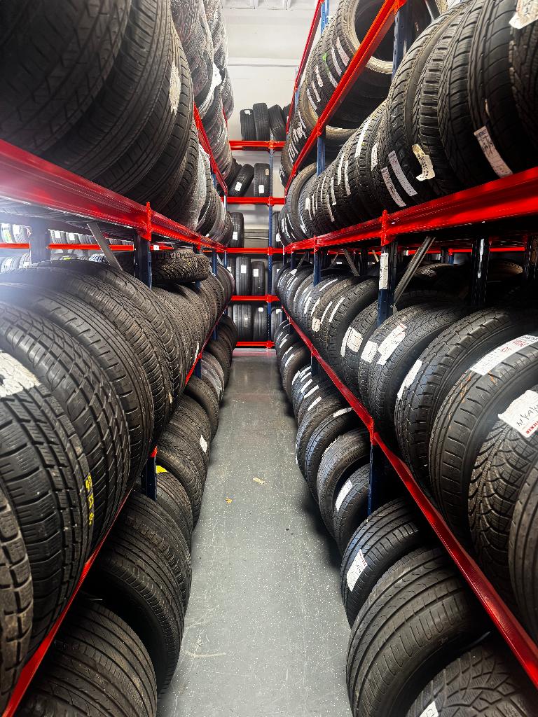SUV BANDEN ACTIE 235.55.18 255.50.19 €40 montage inbegrepen, -, -, Nieuw, 235 mm
