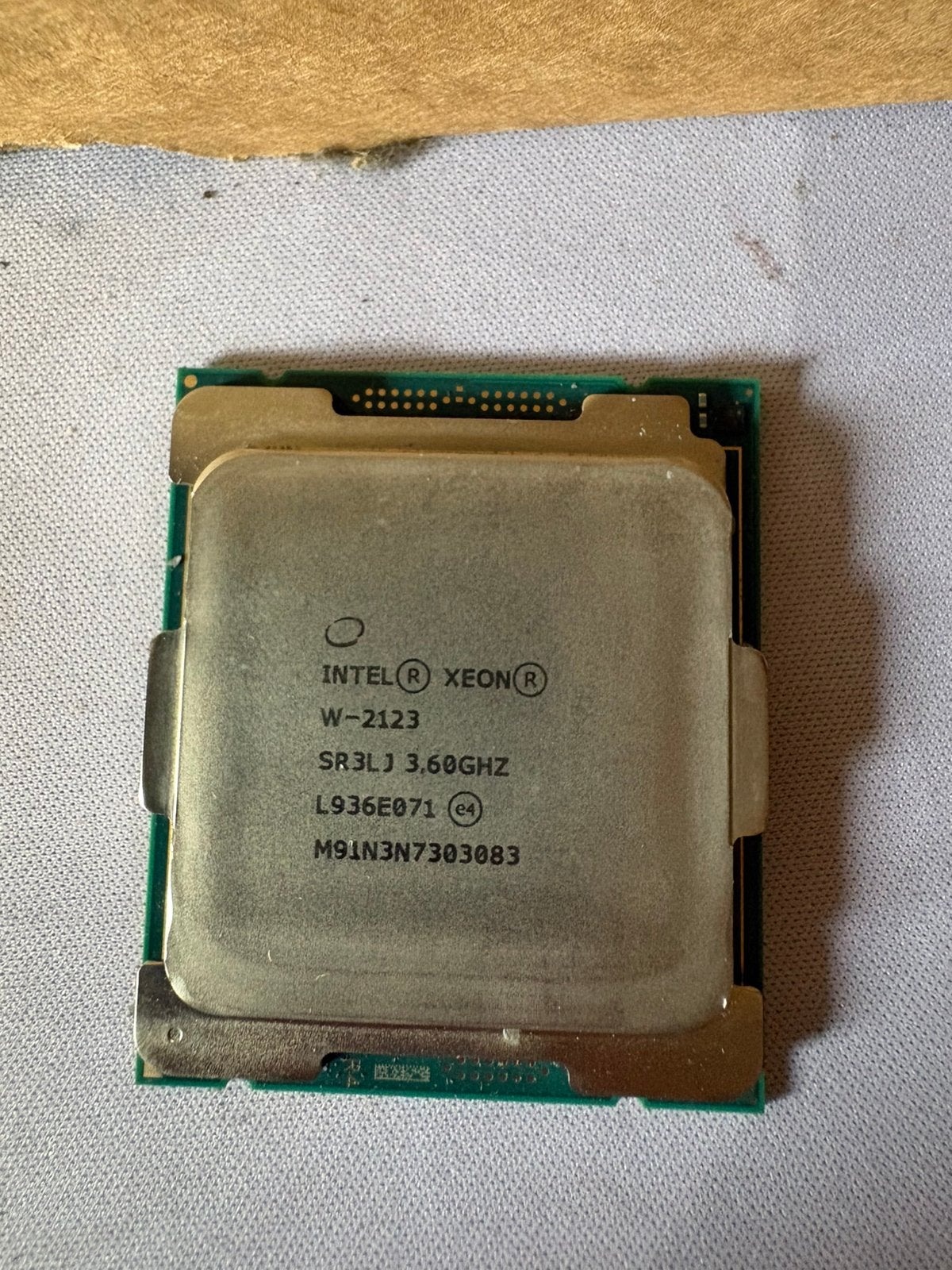 Intel Xeon W-2123 Processor – 3.60 GHz (SR3LJ / LGA2066), Computers en Software, Ophalen of Verzenden, Zo goed als nieuw, 4-core